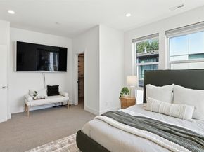 9608 NE 182nd Court D, Bothell WA 98011