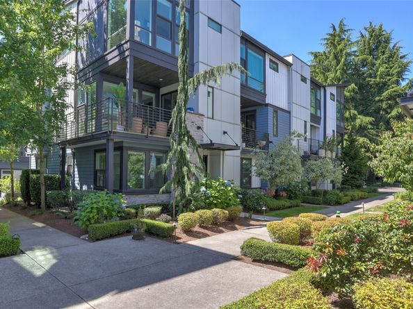 9608 NE 182nd Court D, Bothell WA 98011