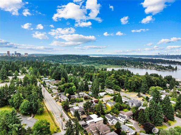5515 108th Avenue NE, Kirkland WA 98033