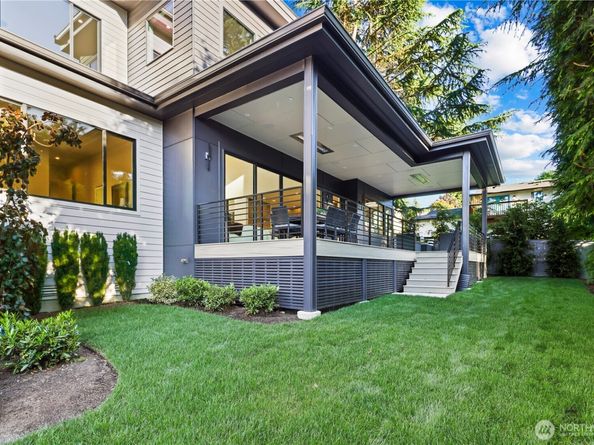 5515 108th Avenue NE, Kirkland WA 98033