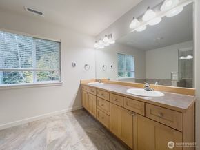 36523 SE Woody Creek Lane, Snoqualmie WA 98065