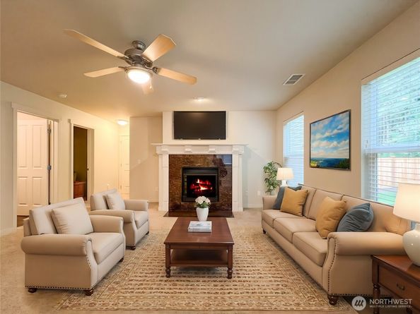 36523 SE Woody Creek Lane, Snoqualmie WA 98065