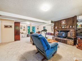 18818 181st Place NE, Woodinville WA 98077