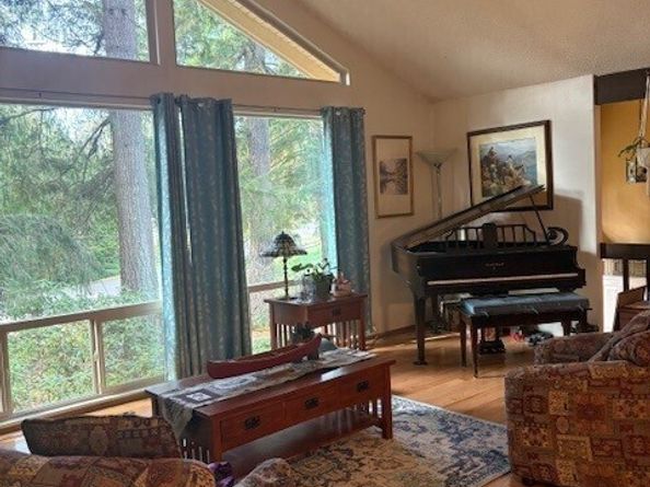 18818 181st Place NE, Woodinville WA 98077