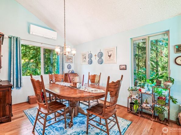 18818 181st Place NE, Woodinville WA 98077