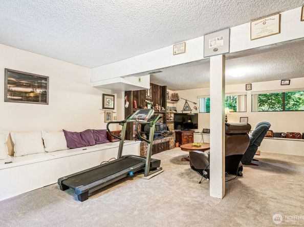 18818 181st Place NE, Woodinville WA 98077