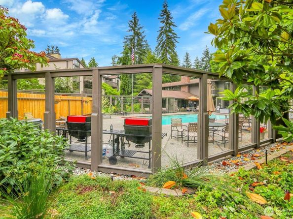 1541 NE 143rd Street H5, Seattle WA 98125