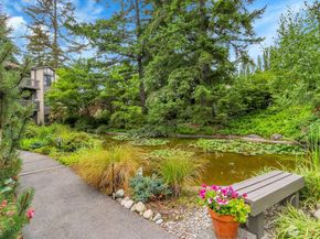 1541 NE 143rd Street H5, Seattle WA 98125