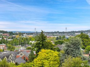 625 W Emerson Street, Seattle WA 98119