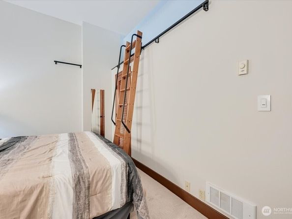 201 Galer Street 362, Seattle WA 98109