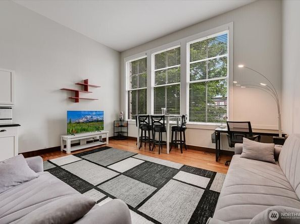 201 Galer Street 362, Seattle WA 98109