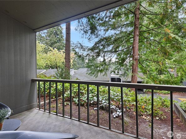 13838 NE 60th Street 165, Redmond WA 98052