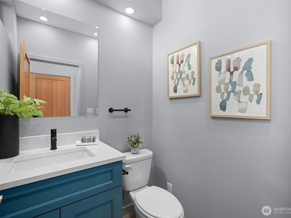 2311 N 135th Street B, Seattle WA 98133