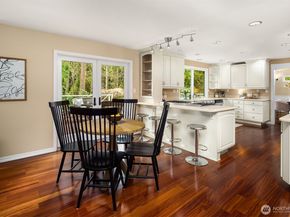 19239 184th Place NE, Woodinville WA 98077