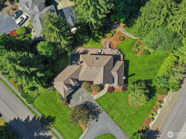 19239 184th Place NE, Woodinville WA 98077