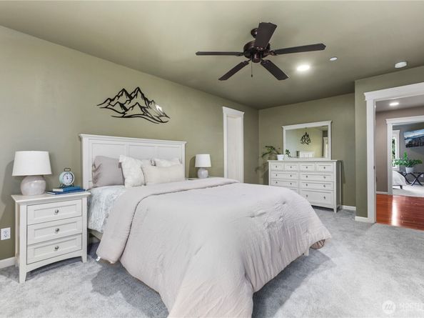35825 4th Place SW, Federal Way WA 98023