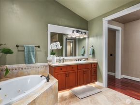 35825 4th Place SW, Federal Way WA 98023