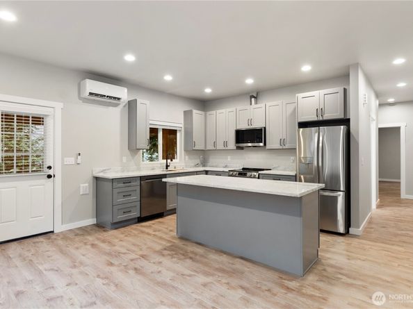 35825 4th Place SW, Federal Way WA 98023