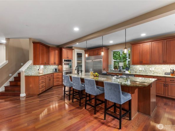 35825 4th Place SW, Federal Way WA 98023