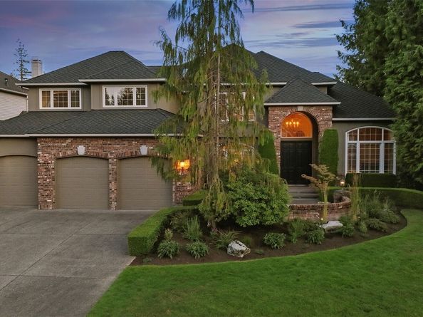 24611 SE 2nd Place, Sammamish WA 98074