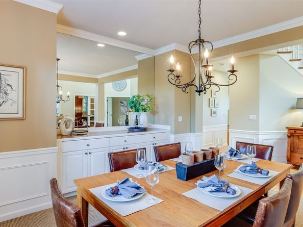 24611 SE 2nd Place, Sammamish WA 98074