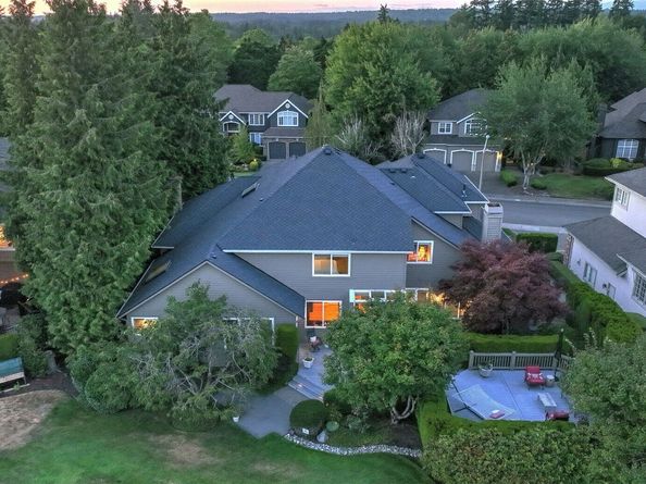 24611 SE 2nd Place, Sammamish WA 98074