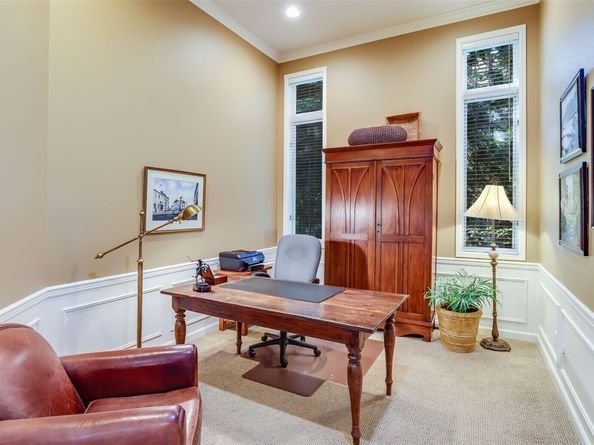 24611 SE 2nd Place, Sammamish WA 98074