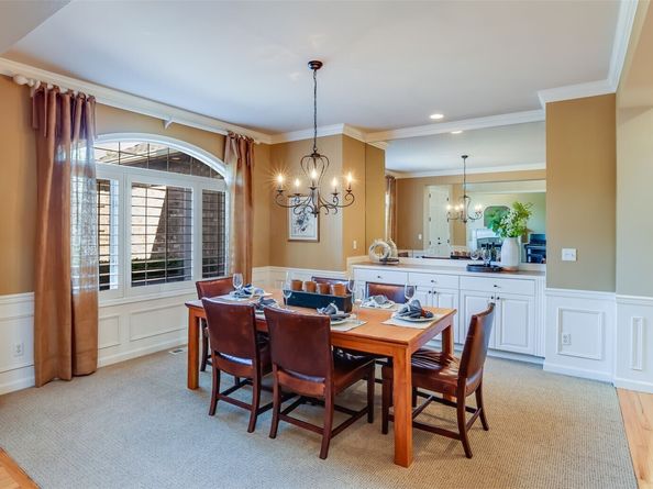 24611 SE 2nd Place, Sammamish WA 98074
