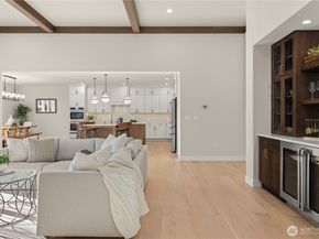 541 SW 366th Street 1, Federal Way WA 98023