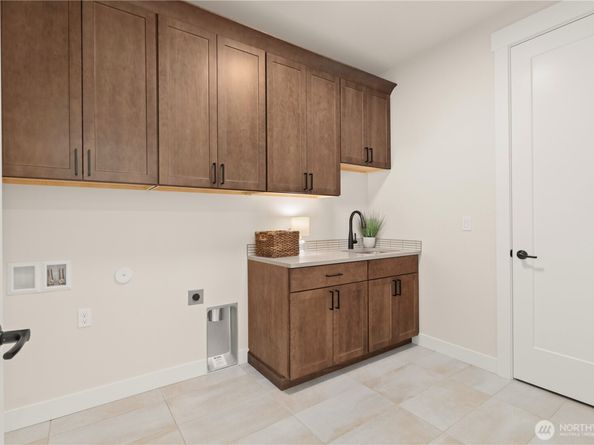 541 SW 366th Street 1, Federal Way WA 98023
