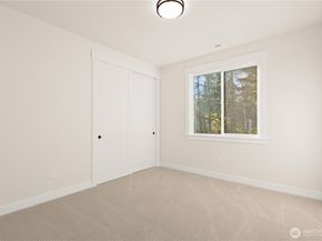 541 SW 366th Street 1, Federal Way WA 98023