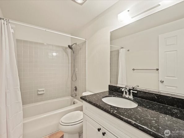 12828 SE 41st Lane C103, Bellevue WA 98006