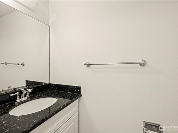 12828 SE 41st Lane C103, Bellevue WA 98006