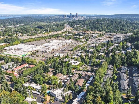 12828 SE 41st Lane C103, Bellevue WA 98006
