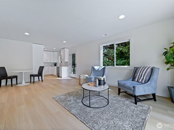 12019 44th Avenue S, Tukwila WA 98168