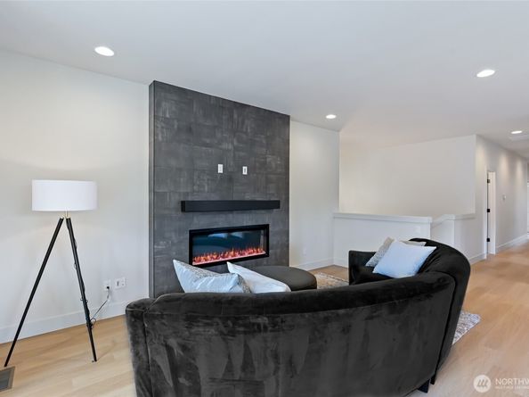 12019 44th Avenue S, Tukwila WA 98168