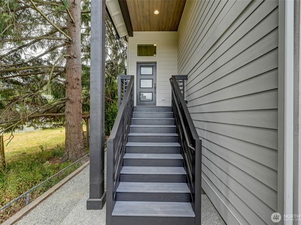 12019 44th Avenue S, Tukwila WA 98168