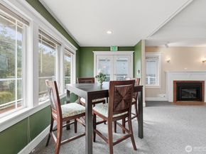 10516 E Riverside Drive, Bothell WA 98011