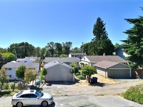 9417 38th Avenue S, Seattle WA 98118
