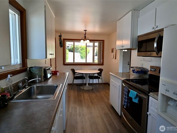 9417 38th Avenue S, Seattle WA 98118
