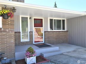 9417 38th Avenue S, Seattle WA 98118