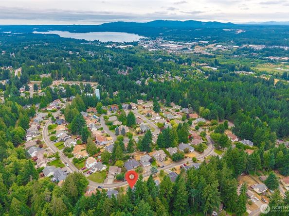12759 Plateau Cir NW, Silverdale WA 98383