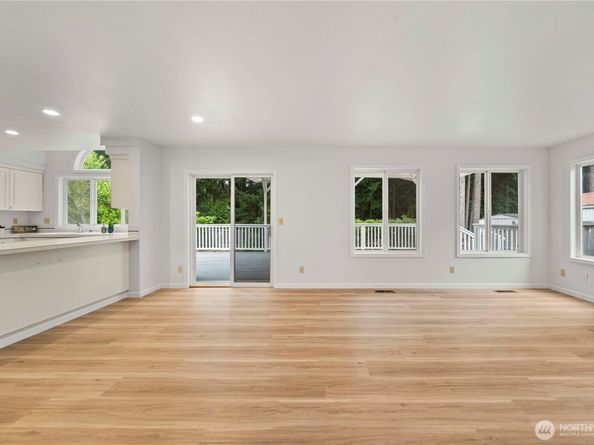 12759 Plateau Cir NW, Silverdale WA 98383