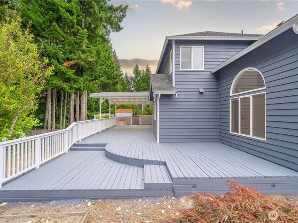 12759 Plateau Cir NW, Silverdale WA 98383