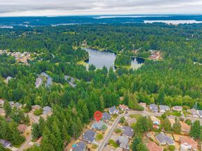 12759 Plateau Cir NW, Silverdale WA 98383