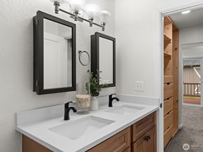 280 Flower Meadows Street, Port Orchard WA 98366