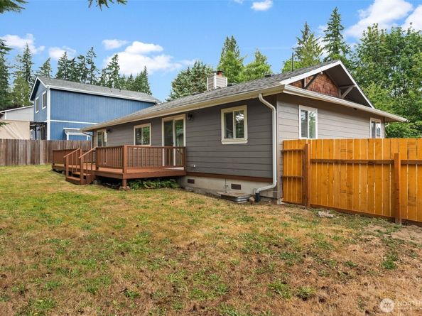 280 Flower Meadows Street, Port Orchard WA 98366