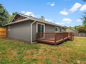 280 Flower Meadows Street, Port Orchard WA 98366