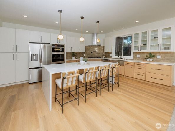 14737 56th Avenue S, Tukwila WA 98168