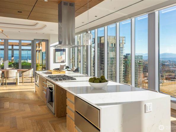 800 Columbia Street 1708, Seattle WA 98104